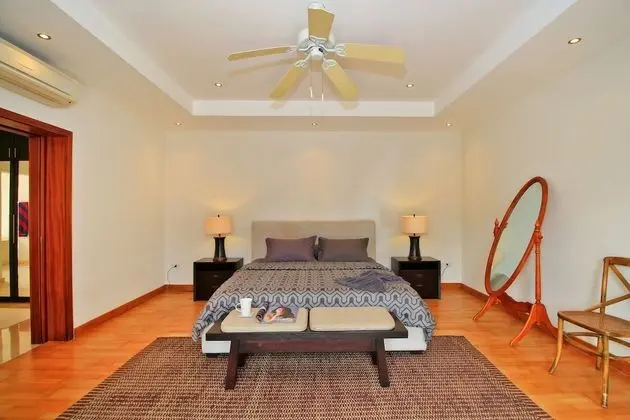 4-Bedroom Villa