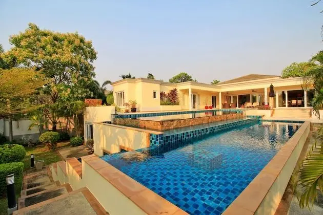 4-Bedroom Villa