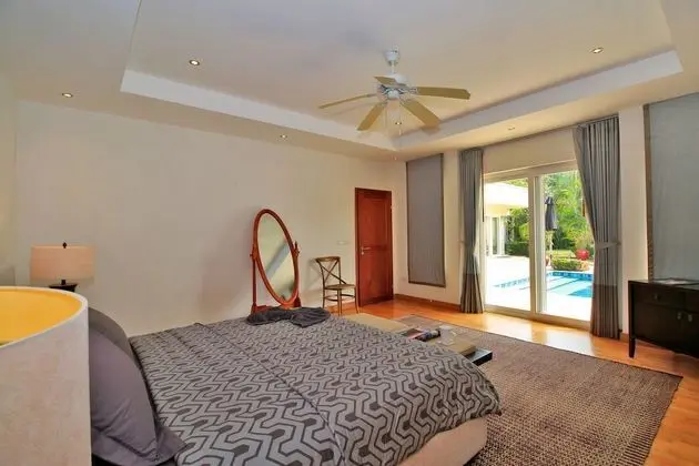 4-Bedroom Villa