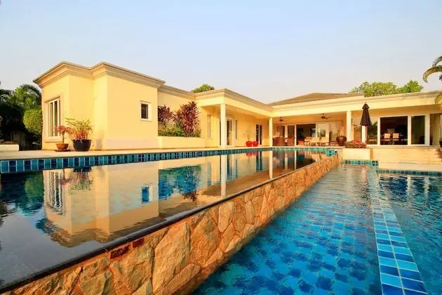 4-Bedroom Villa