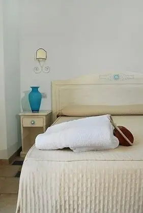 Büyük Yataklı Tek Kişilik Oda