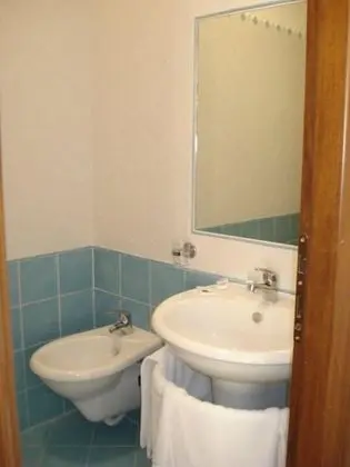 Standard Tek Büyük veya İki Ayrı Yataklı Oda