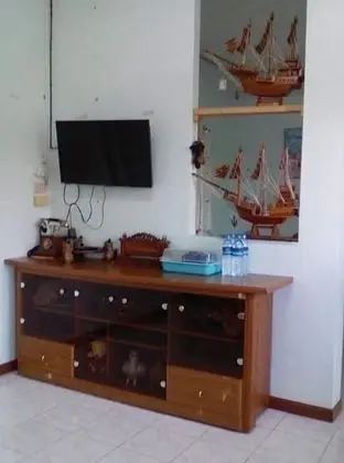 Family Room with Fan
