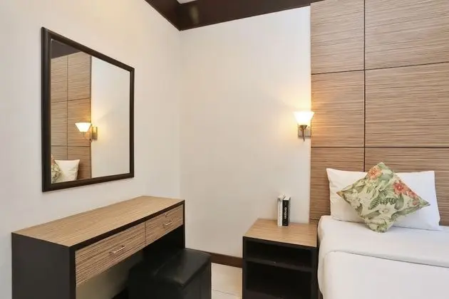 Corner Room