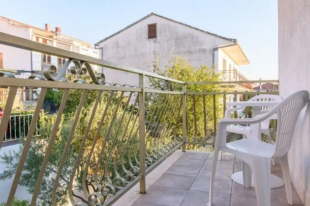 Tek Büyük veya İki Ayrı Yataklı Oda, Balkon