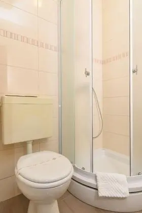 Tek Büyük veya İki Ayrı Yataklı Oda, Balkon