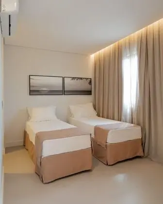 Luxury Oda