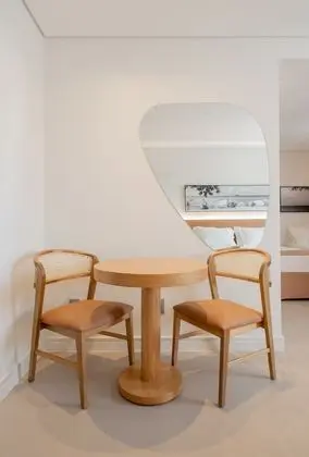 Luxury Oda