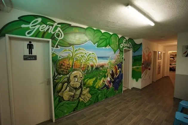 Dört Kişilik Oda, Ortak Banyo (2 Bunk Beds)