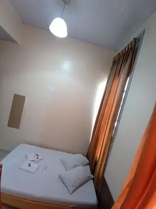 Basic Tek Büyük Yataklı Oda
