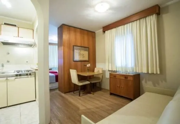 Quarto Casal (Prata)