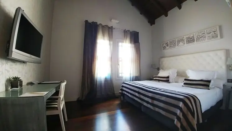 Classical Room
