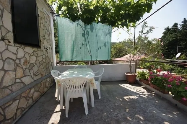 Ev (Paulo1 - peacefull and charming - H(2)