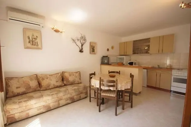 Ev (PAULO2 - great location near the sea )