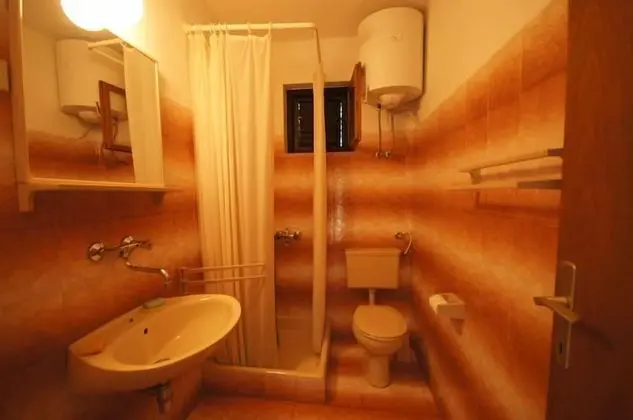 Ev (PAULO2 - great location near the sea )