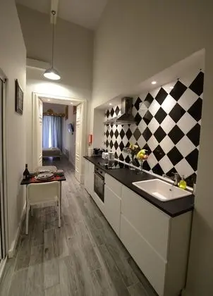Tek Büyük Yataklı Oda, Balkon