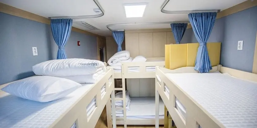 Ortak Ranzalı Oda, Sadece erkekler için (6 persons)