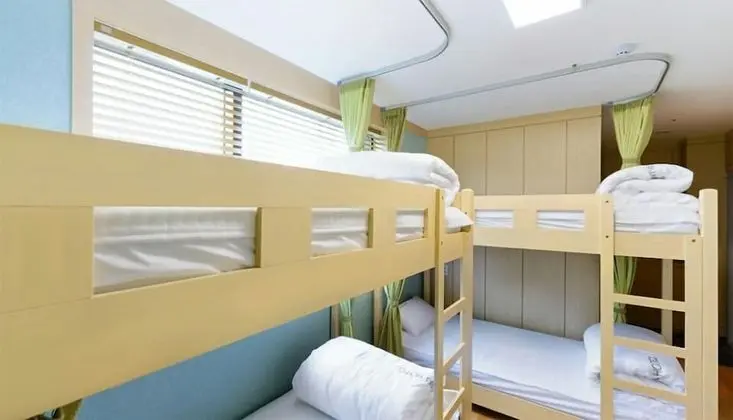 Ortak Ranzalı Oda, Sadece kadınlar için (4 persons)