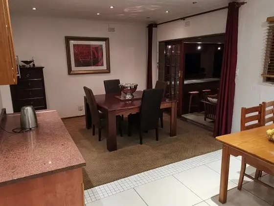 Deluxe Ev, 3 Yatak Odası, Sigara İçilmez, Havuz Manzaralı