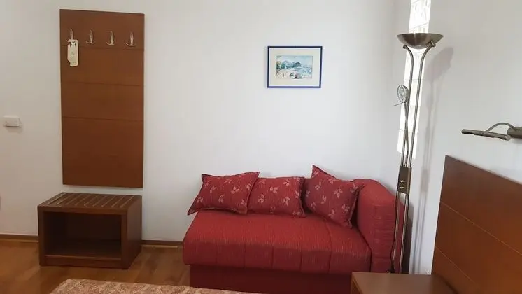 Tek Büyük Yataklı Oda, Park Manzaralı (with Balcony)