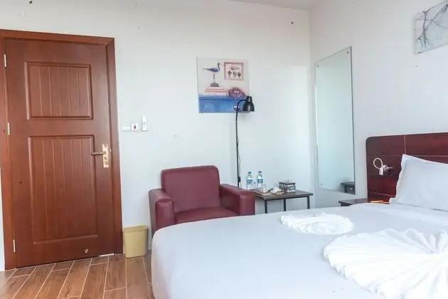 Business Tek Büyük Yataklı Oda