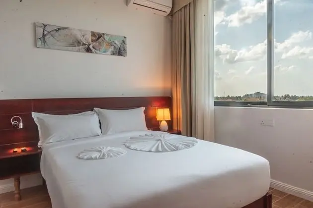 Business Tek Büyük Yataklı Oda