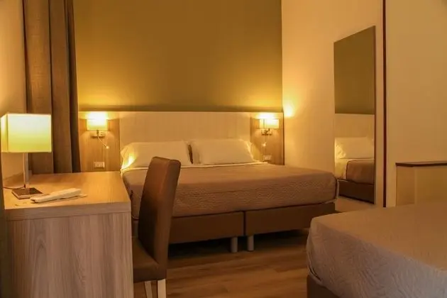 Standard Üç Kişilik Oda