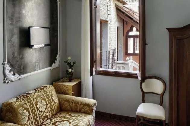 Tek Büyük veya İki Ayrı Yataklı Oda, Bahçe Manzaralı (with Extra Bed)