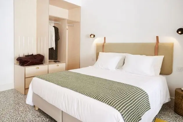 Apart Daire, Veranda