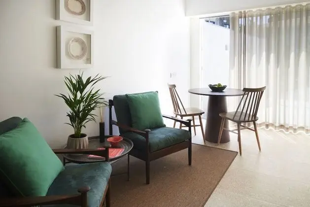 Apart Daire, Veranda