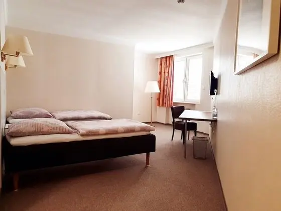 Comfort Tek Büyük Yataklı Oda