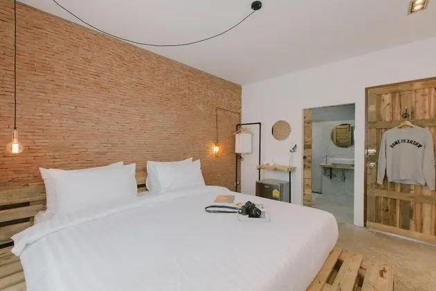 B Room - Standard King Room