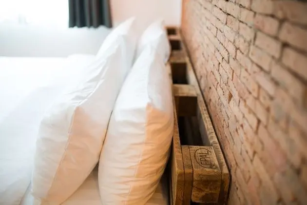 B Room - Standard King Room