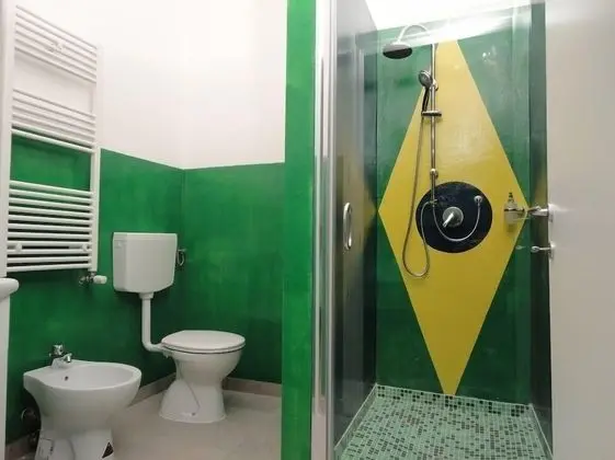 Ortak Ranzalı Oda, Sadece kadınlar için, Ortak Banyo (6 Pax)