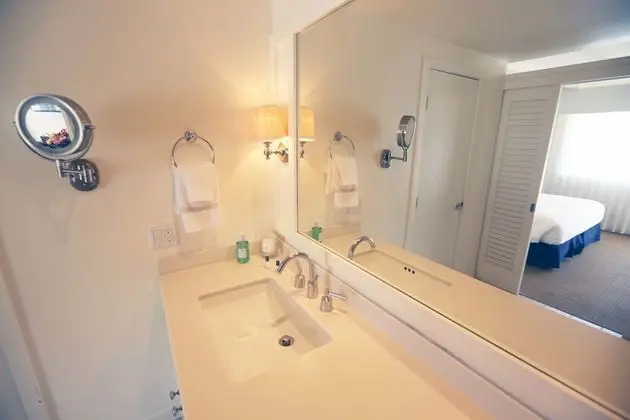 Deluxe Oda, 1 En Büyük (King) Boy Yatak