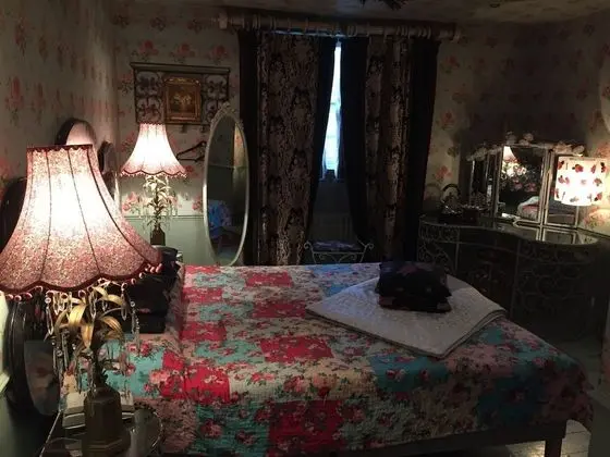 Tek Büyük Yataklı Oda, Banyolu/Duşlu