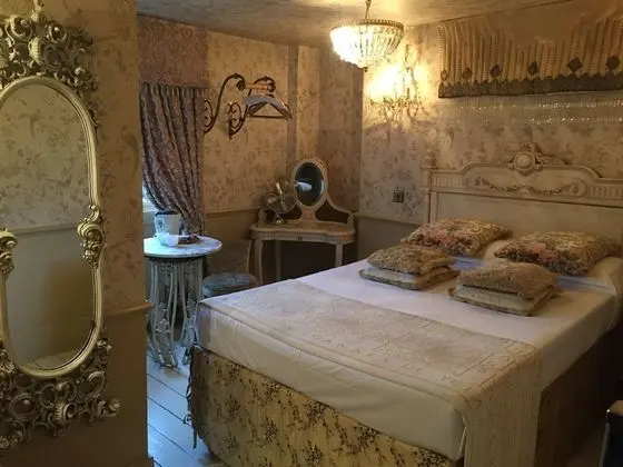 Tek Büyük Yataklı Oda, Banyolu/Duşlu