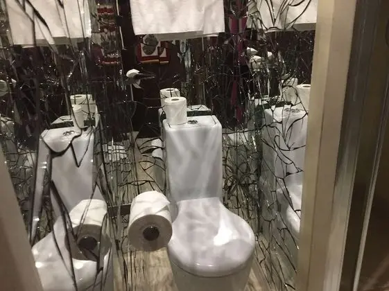 Tek Büyük Yataklı Oda, Banyolu/Duşlu