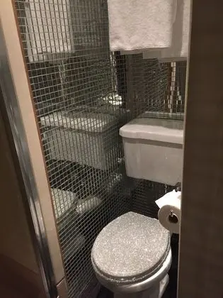 Tek Büyük Yataklı Oda, Banyolu/Duşlu