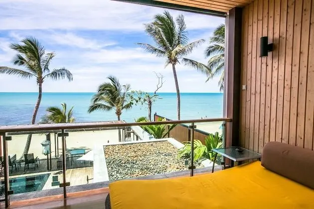 3 Bedroom Pavilion Beach Front Pool Residence