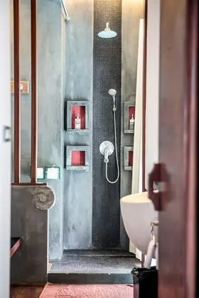 Hydro Pool Villa