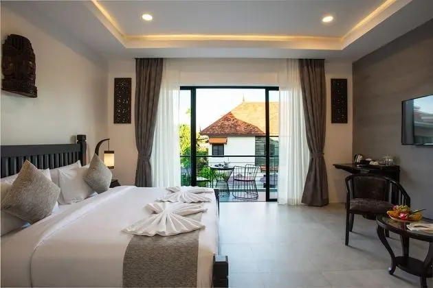Luxury Süit, 1 En Büyük (King) Boy Yatak (Free Pick-Up)