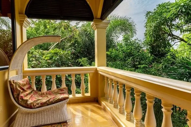 Family Suite with Pool view