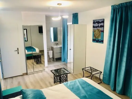 Comfort Tek Büyük Yataklı Oda, Banyolu/Duşlu, Kanal Manzaralı