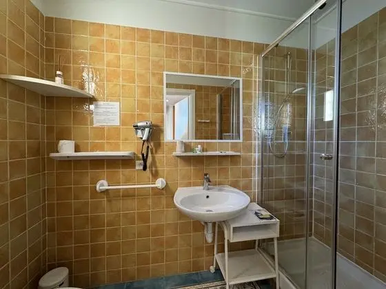 Comfort Tek Büyük Yataklı Oda, Teras, Deniz Manzaralı