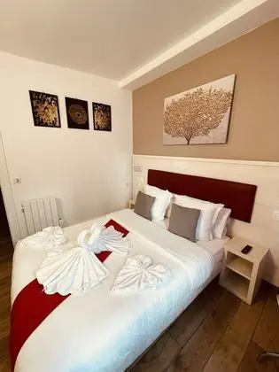 Tek Büyük Yataklı Oda