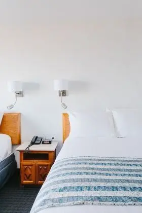 Standard Oda, 2 Çift Kişilik Yatak, Nehir Manzaralı