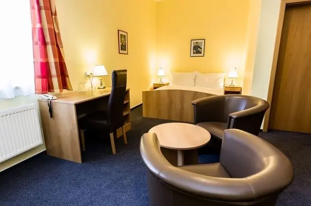 Tek Büyük Yataklı Oda