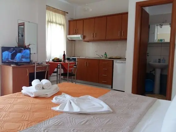 Stüdyo (Triple)