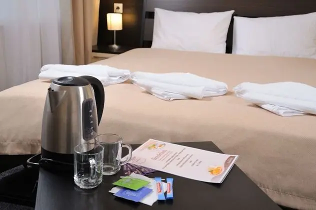 Superior Tek Büyük Yataklı Oda (with extra bed)